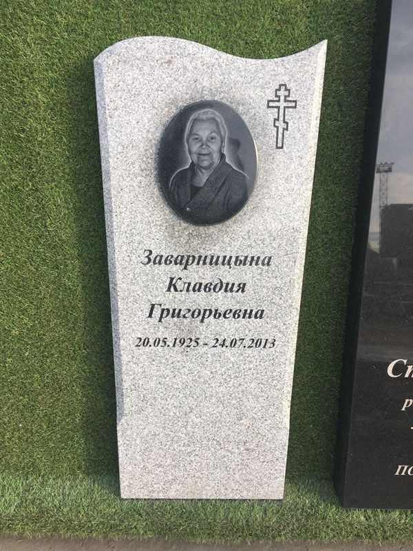 Памятник №003 из светло-серого гранита — фото 4